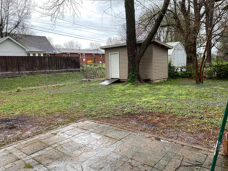 1329 E Snider St — Photo 30
