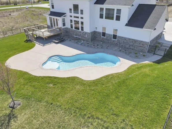 6764 Woodedge Ln, Hilliard, OH 43026