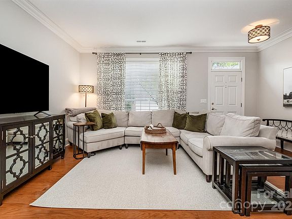 4th image of 14457 Adair Manor Ct
