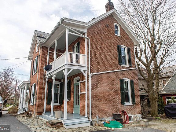 3rd image of 274 E Baltimore St