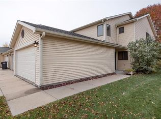 1739 Surfside Dr #9, Lincoln, NE 68528