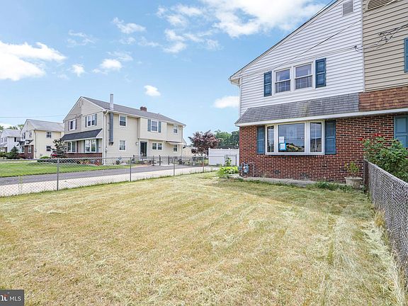 2nd image of 7160 Willgoos Ave