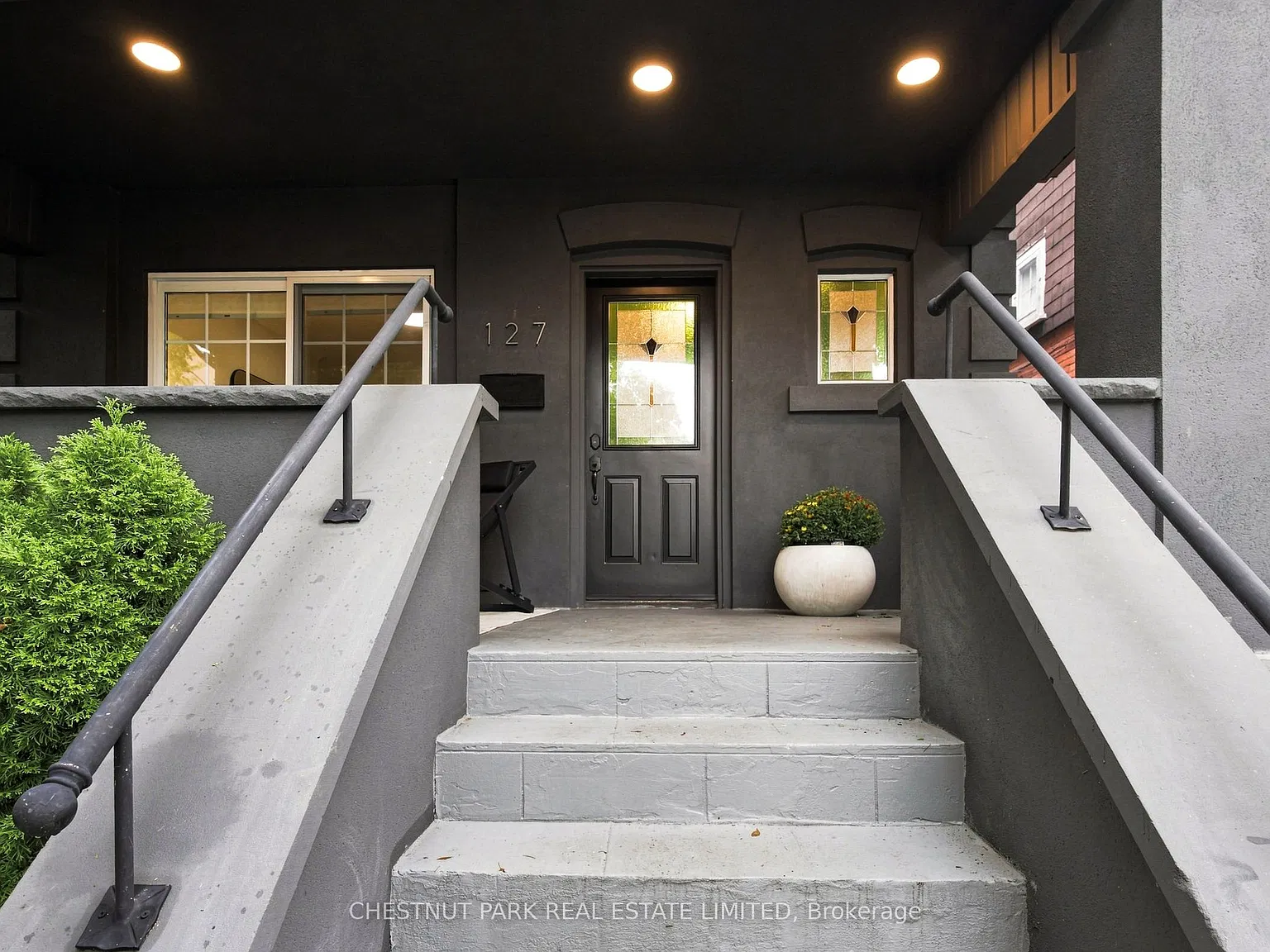 3 bed, $6,500 — Photo 2