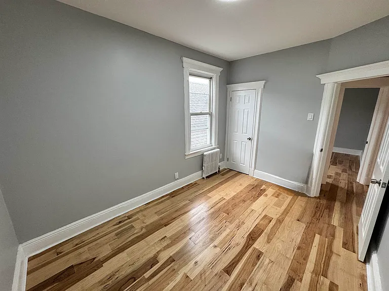 136 W 25th St #2 — Photo 10
