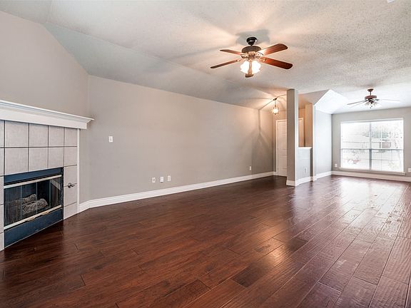 2nd image of 900 Topaz Dr