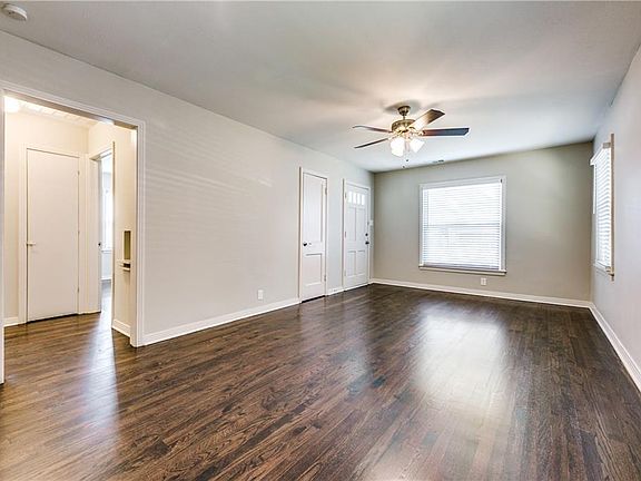 3rd image of 6515 Trammel Dr