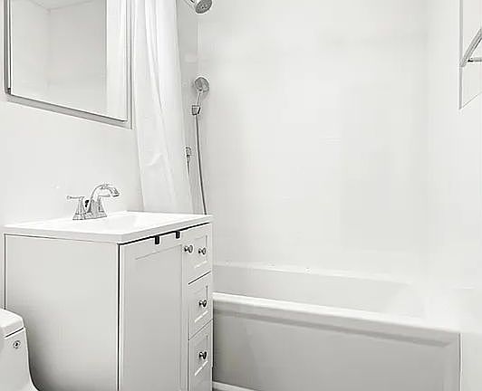 5th image of 1628 2nd Ave APT 6B