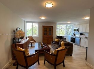 250 180th Dr APT 355, Sunny Isles Beach, FL 33160