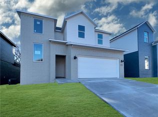 1810 E Fiji St, Fayetteville, AR 72701