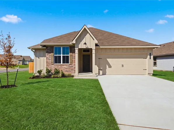 1924 McArthur Ave, Bryan, TX 77803