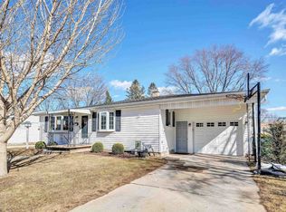 825 Tommark St, Green Bay, WI 54304