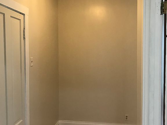 2nd image of 123 N Lafayette St Fl 1ST