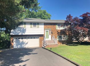 64 Revere Blvd, Edison, NJ 08820