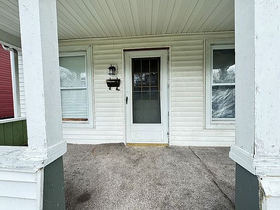3rd image of 513 4th St