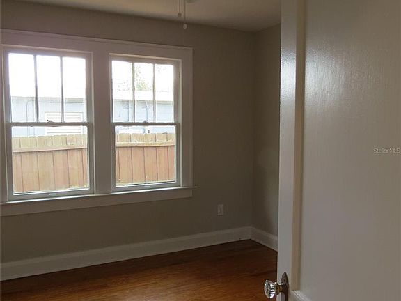 5th image of 309 1/2 S Lawsona Blvd