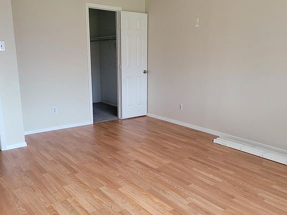 4th image of 5009 Watkins Cir