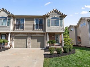 50490 Beechwood Ct #32, Plymouth, MI 48170