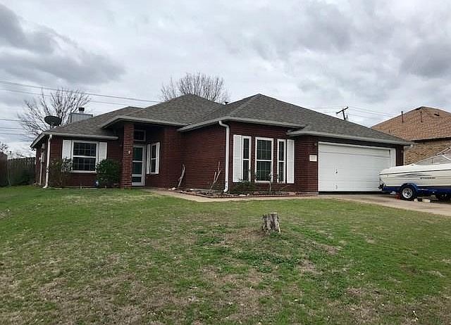 1st image of 2209 Creek Dr