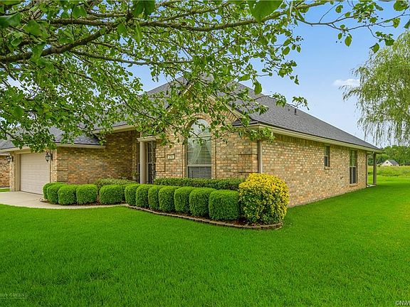 3rd image of 216 Rachel Ln