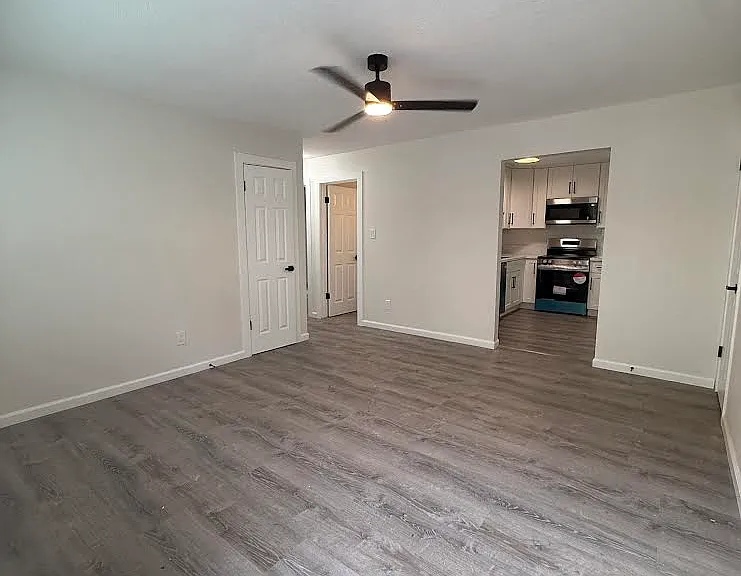 2715 U St #5 — Photo 2