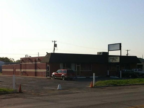 5th image of 1040 S Sherman Dr