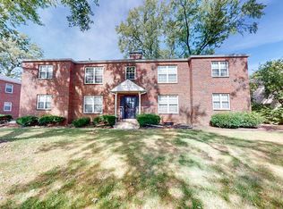 2098 Ridgeview Rd APT A, Upper Arlington, OH 43221