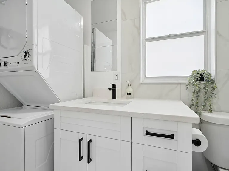 3211 W Tyson Ave — Photo 17