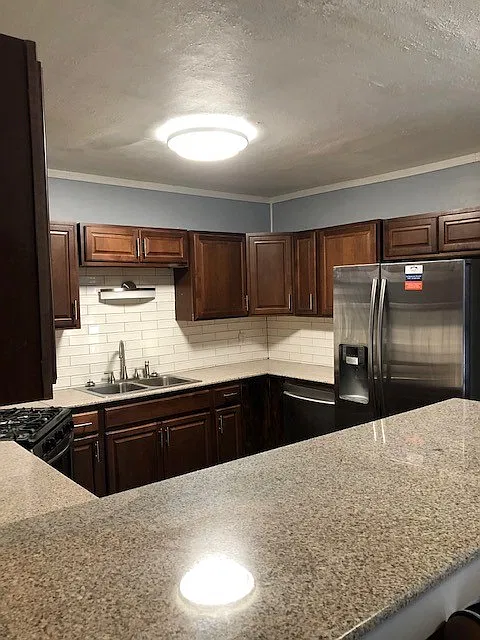 217 Cherry St - 2 — Photo 3