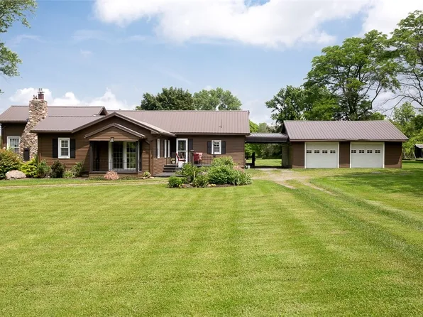 5493 Crossett Rd, Geneseo, NY 14454