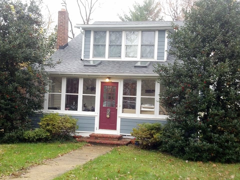 2nd image of 740 Red Cedar Rd