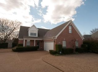 1585 Saddlebrook Dr W, Hernando, MS 38632