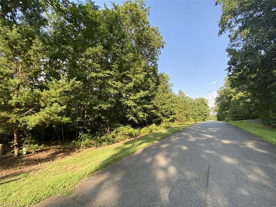 2nd image of 6103 Bogues Way