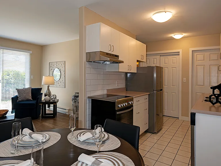 559 Nicola St — Photo 1