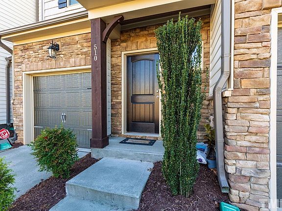 2nd image of 510 Aronia Dr