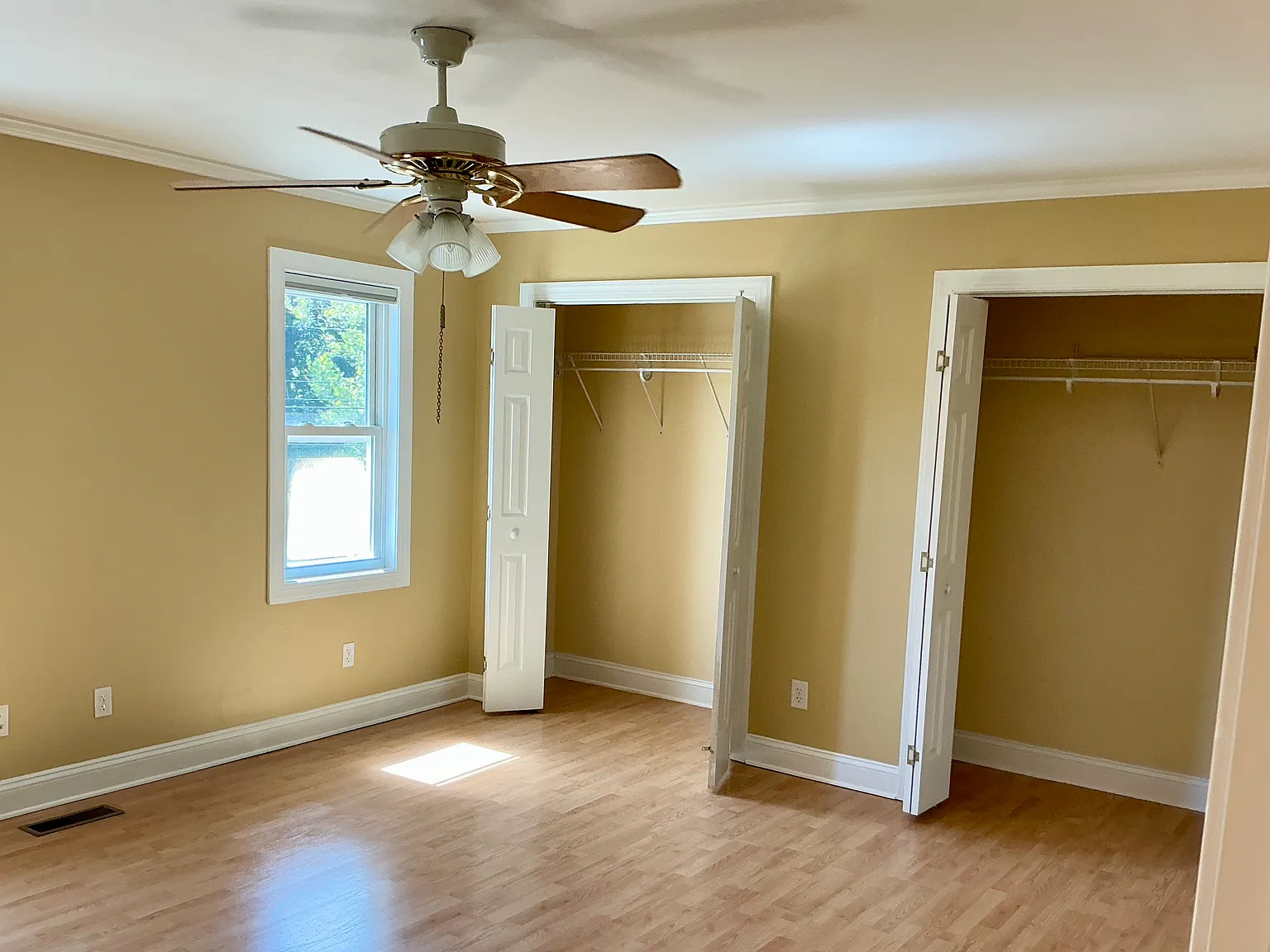 2 bed, 1.5 bath, 1200 sqft, $950 — Photo 4
