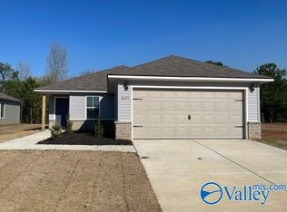 4025 SW Hudson Ct, Decatur, AL 35603