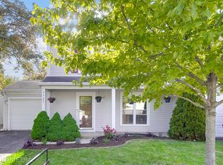 3S254 Birchwood Dr, Warrenville, IL 60555