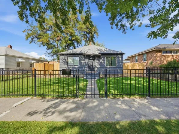 819 W Henry St, Pasco, WA 99301