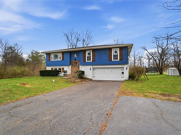 3rd image of 290 Ginghamsburg Rd