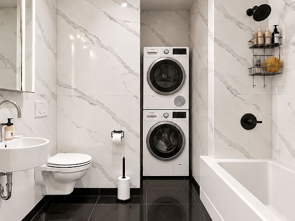 3rd image of 423 West St #1C