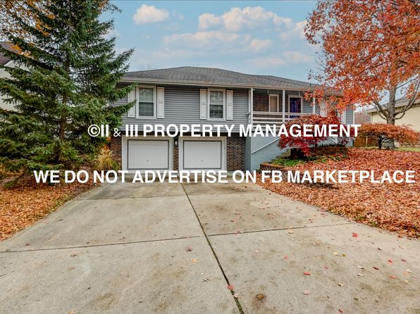 1114 NE Richardson Pl