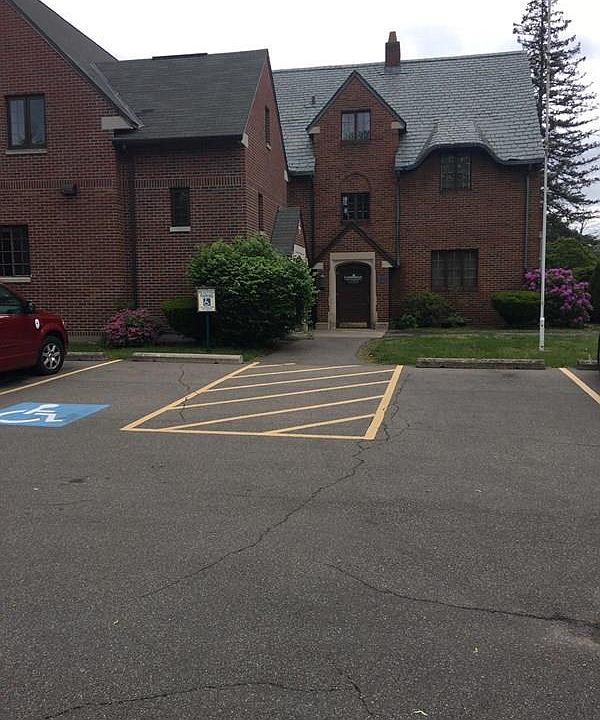1st image of 462 W Church St