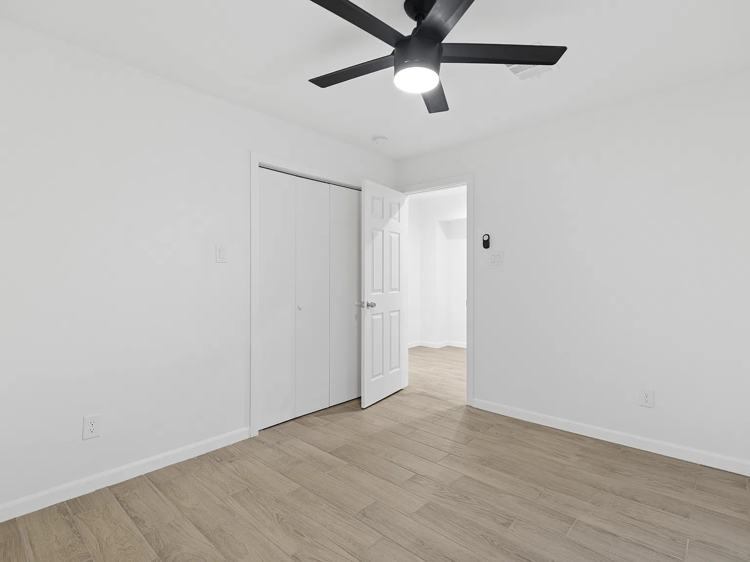 3 bed, 1147 sqft, $2,100 — Photo 4
