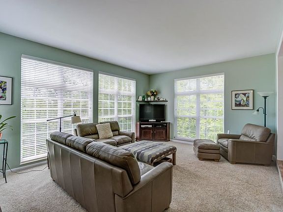 4th image of 1318 Buckeye Ct
