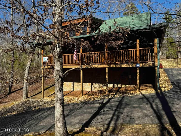 2738 Murray Ridge Rd, Sevierville, TN 37876