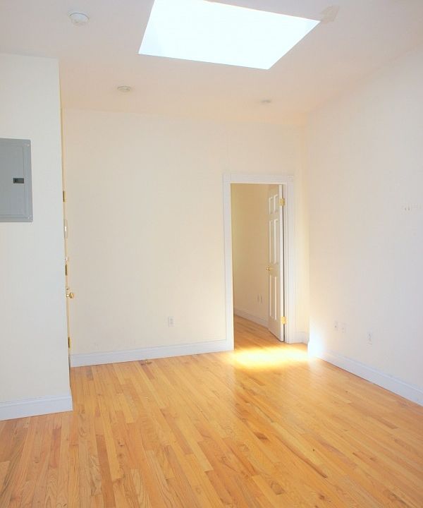 1st image of 44 W 62nd St APT 5B