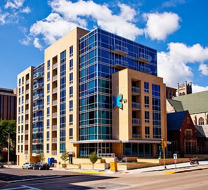 1st image of 1001 University Ave Unit 516