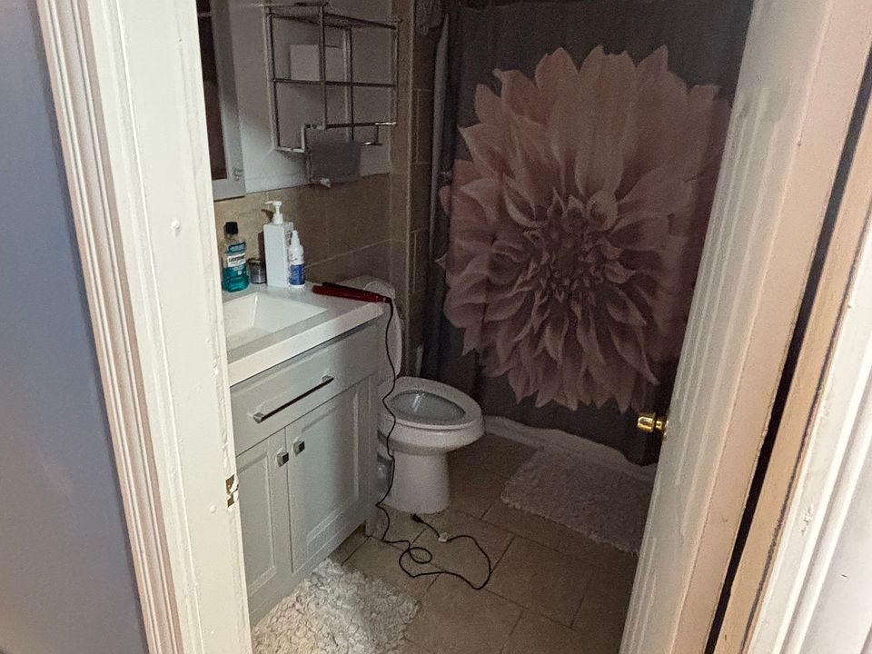 2nd image of 14 Randall St Floor 2