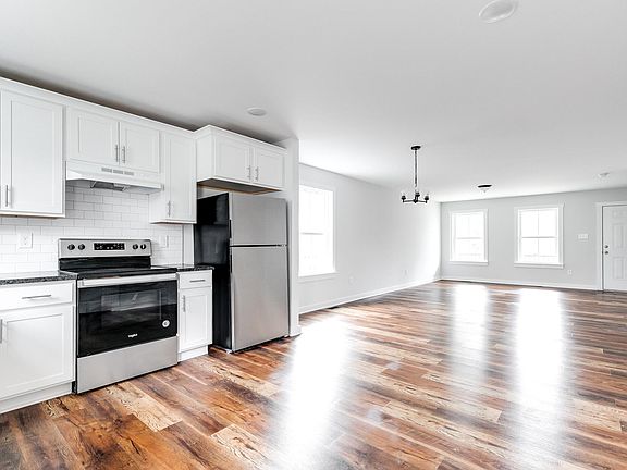 4th image of 3105 Groveland Ave