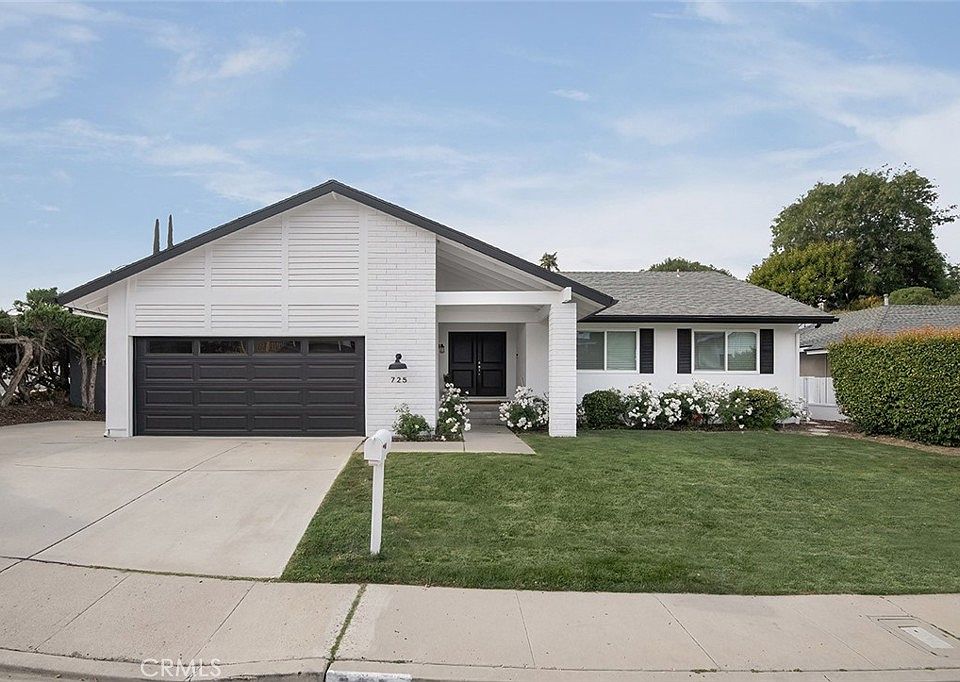 1st image of 725 San Andres Cir